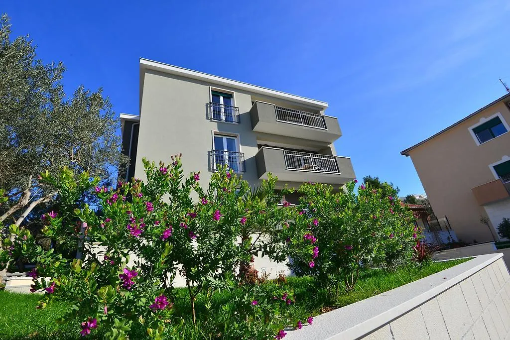 Apartments Villa Coratina Trogir 0*,  Croatia