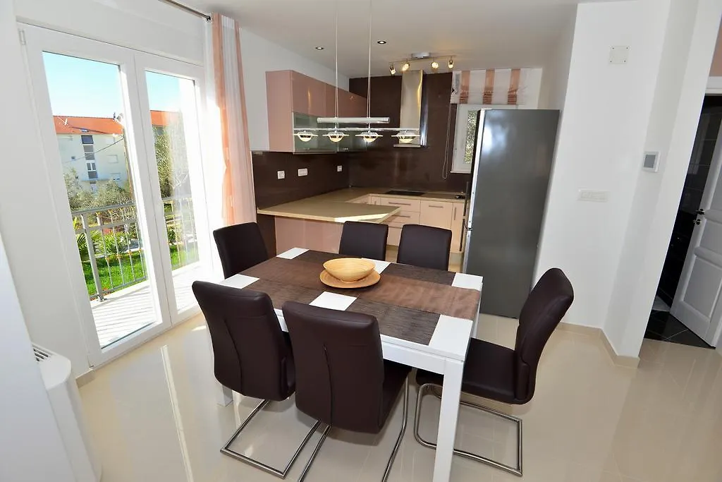 Apartments Villa Coratina Trogir